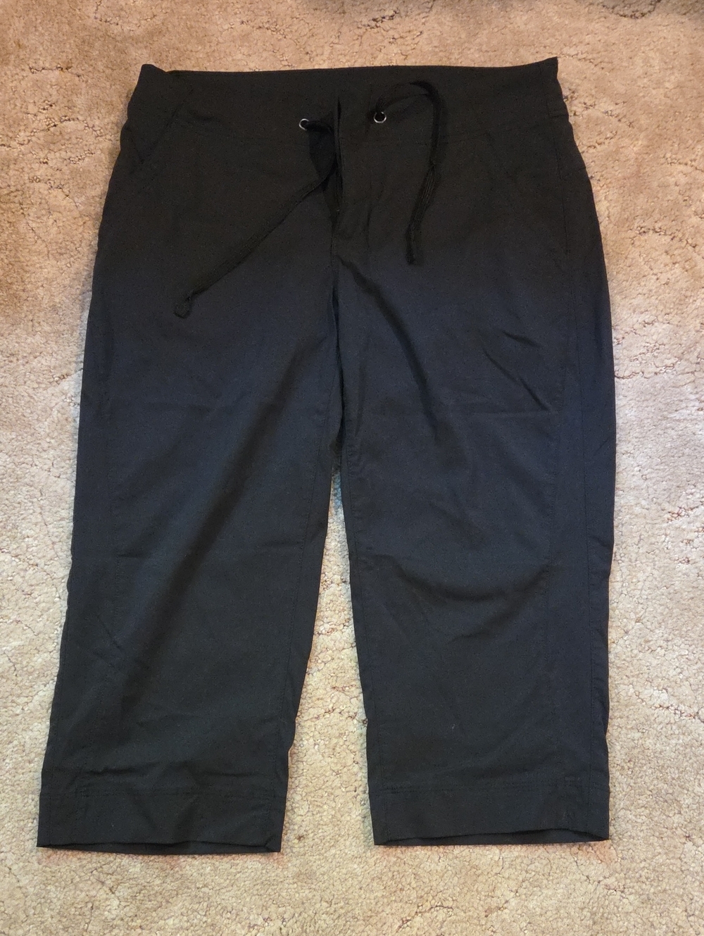 Women's Columbia Black Capris